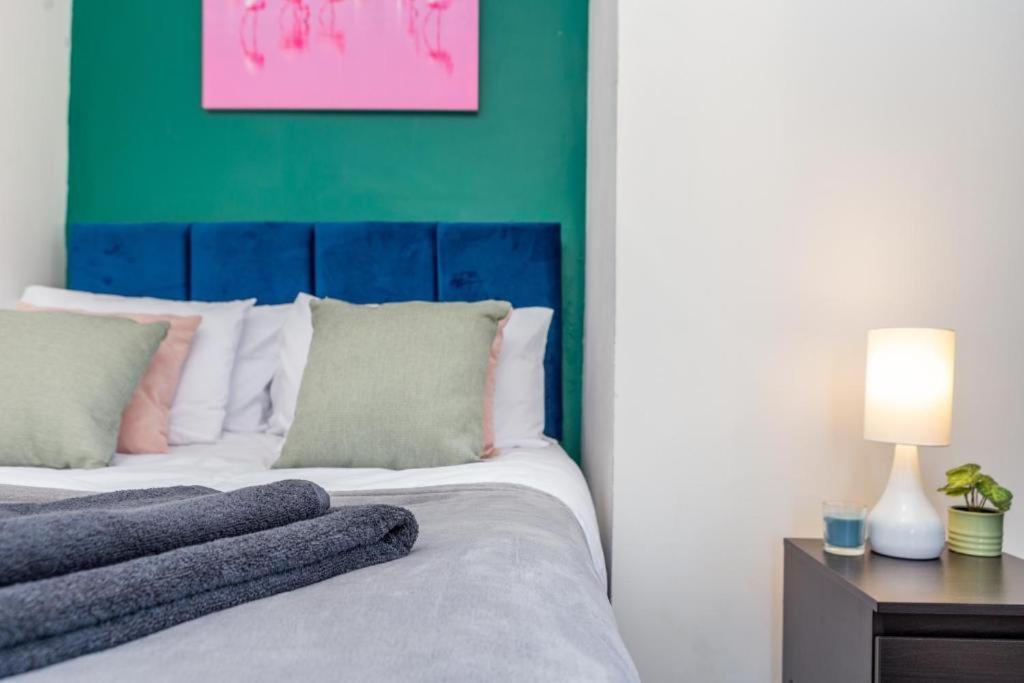 Newcastle'S Most Central Apartment - Sleeps 10 Esterno foto
