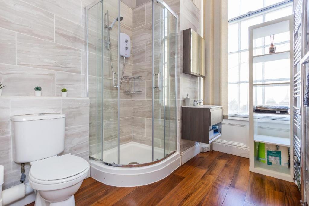 Newcastle'S Most Central Apartment - Sleeps 10 Esterno foto