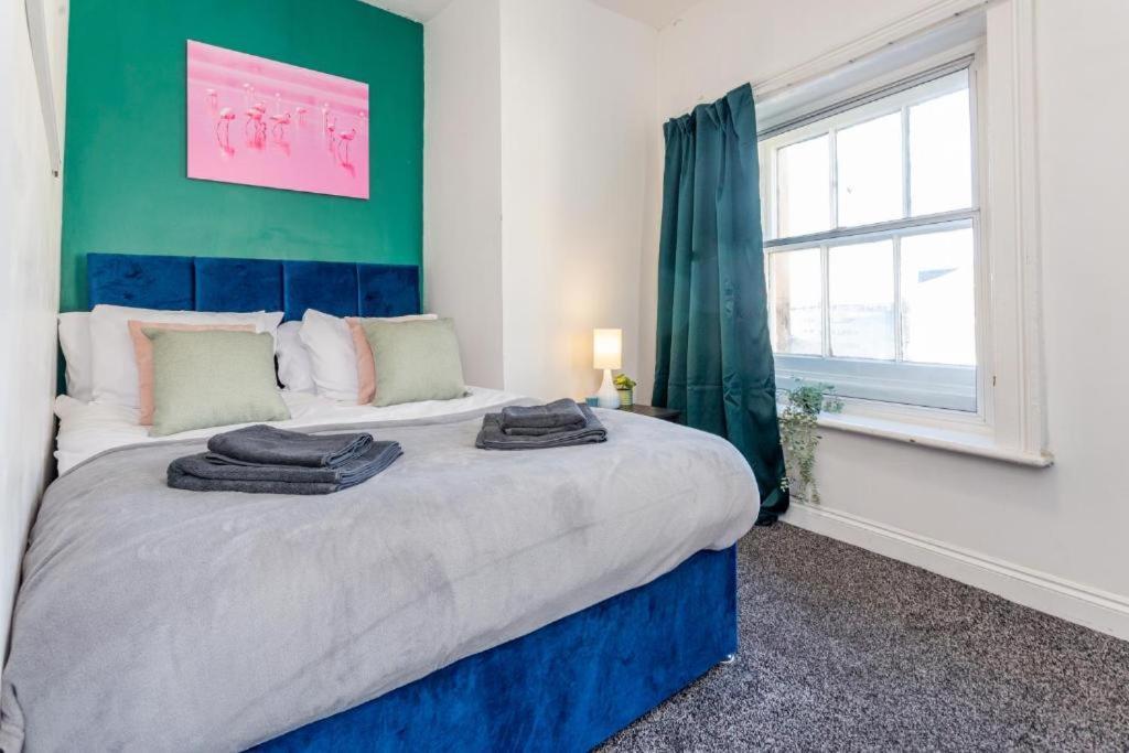 Newcastle'S Most Central Apartment - Sleeps 10 Esterno foto
